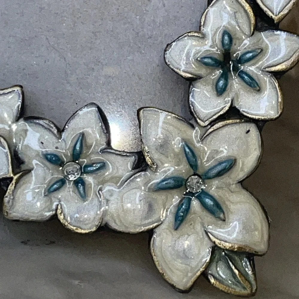 Enamel Flower White‎ Real Photo Picture Metal Frame Self Standing